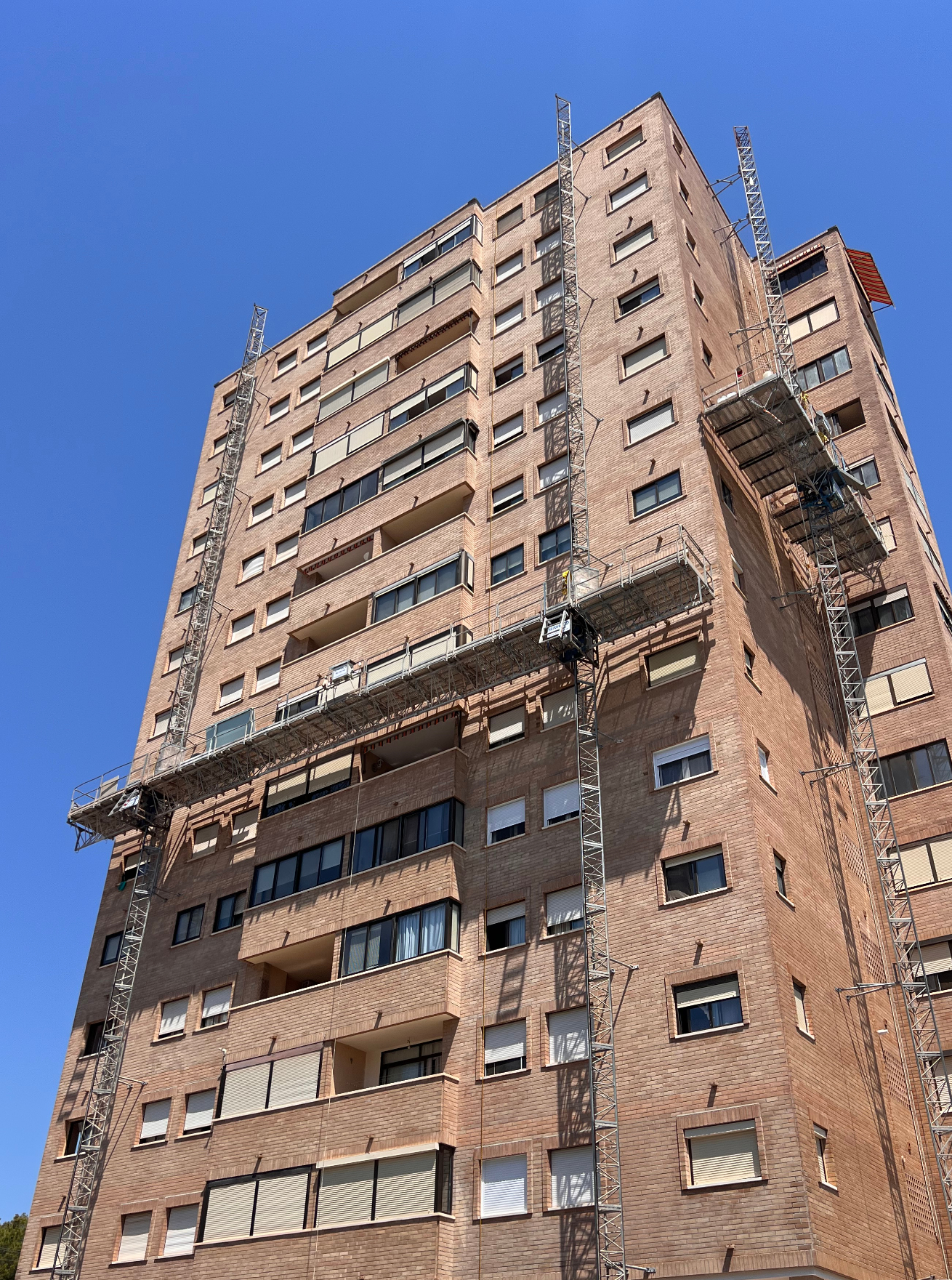 Gestión de licencias, financiación, diseño y dirección de la obra