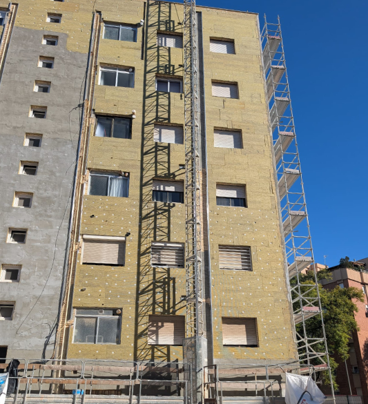 Aislamos, optimizamos y reducimos el consumo de electricidad.